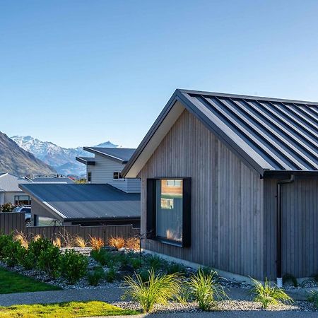 Kikorangi Mountain Vista Villa Wanaka Exterior photo